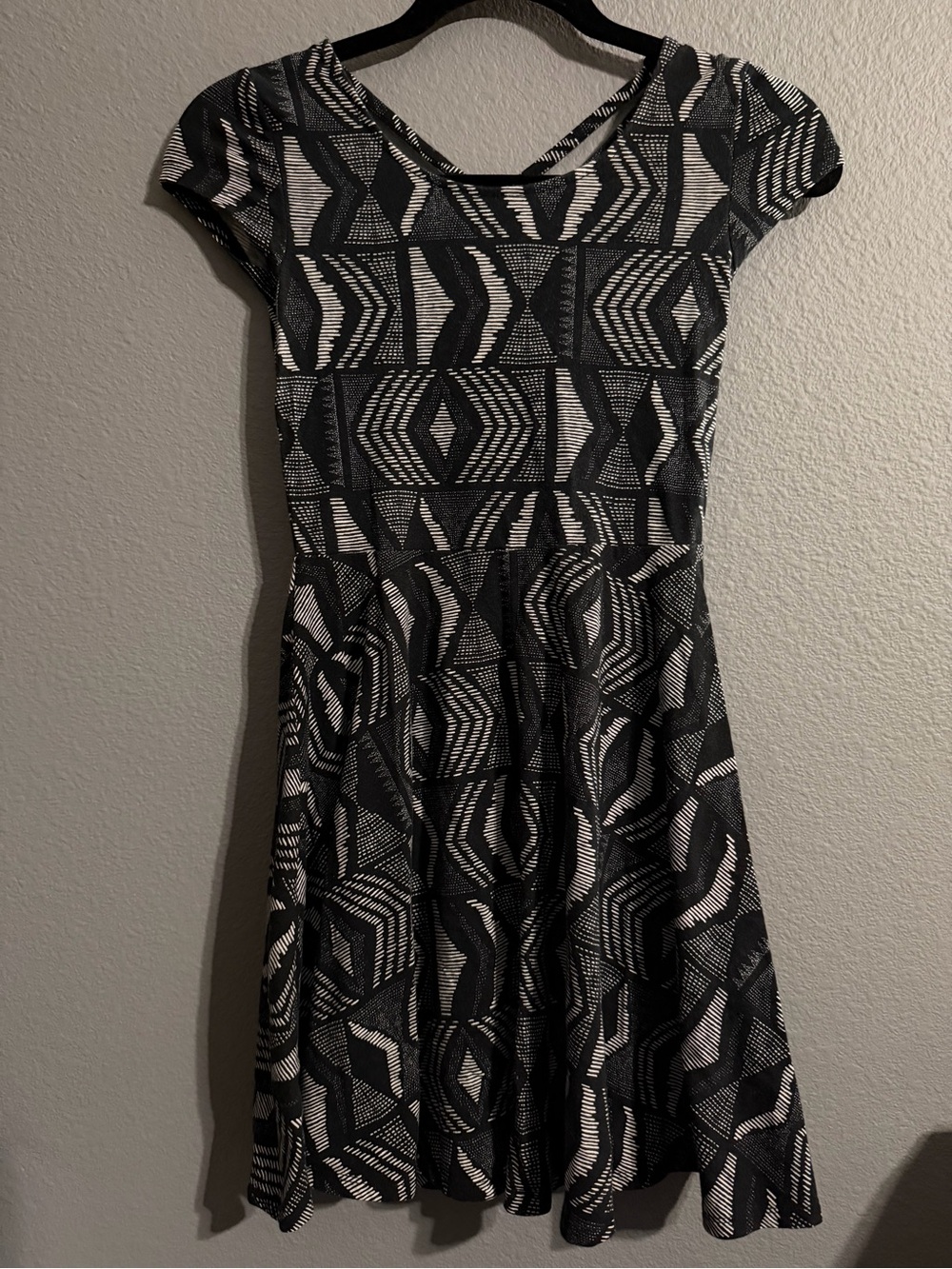 Aeropostale Geometric Mini Dress Black & White XS